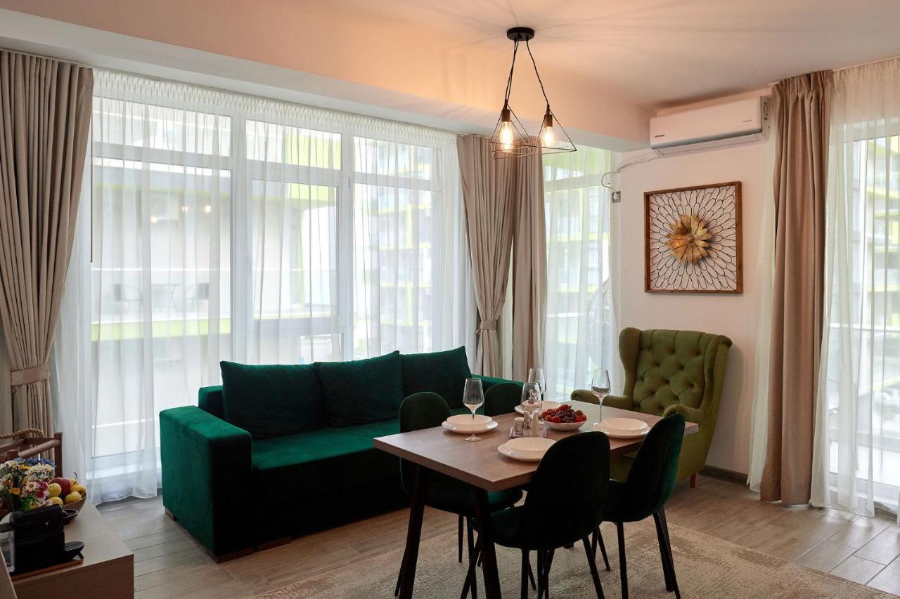 Sea La Vie 2Br Apt Spa N Pool Beach Resort Navodari Exterior photo